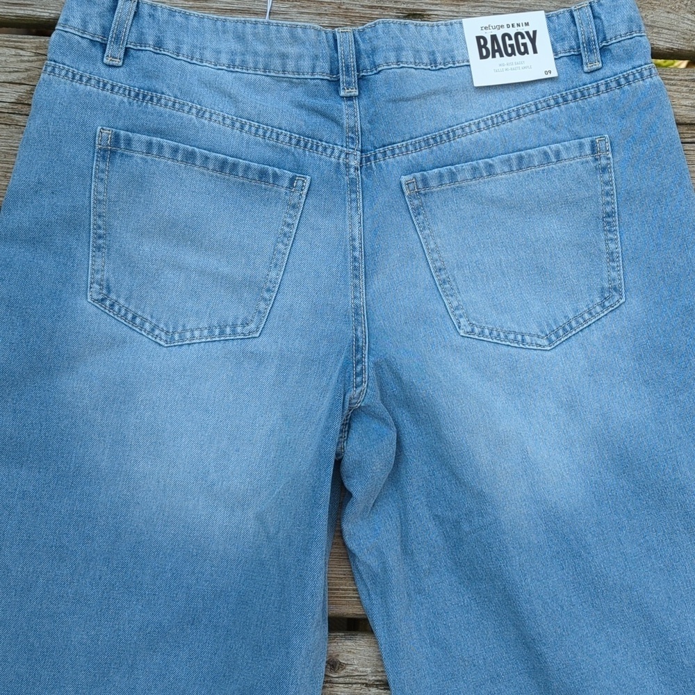New Refuge Denim Jeans - Picture 5 of 9